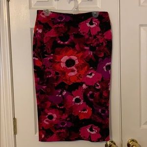 Large Guess Pencil Skirt